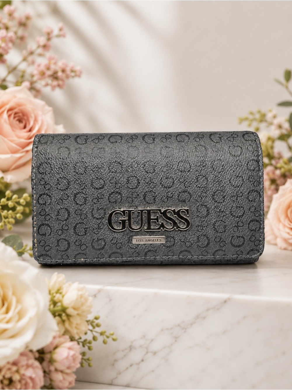 GUESS Gray Signature Trifold Wallet with Logo Plaque